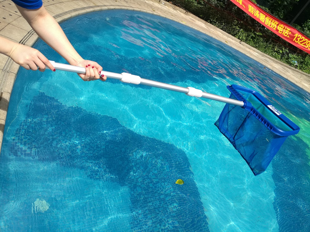 Swimming Pool Cleaning Equipme - Heavy Equipment For Sale avaliação e preço